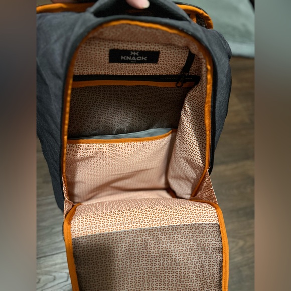 Knack Original Series 1 Medium Backpack - Picture 4 of 6